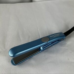 BaByliss PRO Nano Titanium Travel Blue Mini Flat Iron Hair